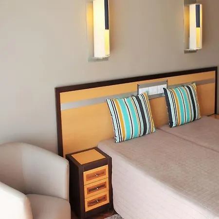 Apart Otel Paraiso De 4*