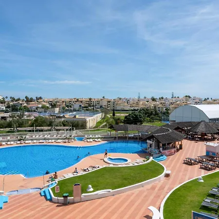 帕莱索德阿尔布费拉公寓式酒店 4*