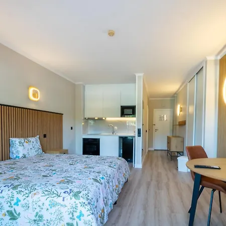 מלון דירות Paraiso De 4*