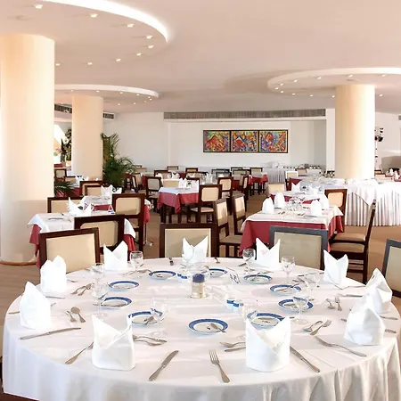 מלון דירות Paraiso De 4*