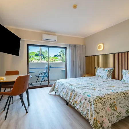 Aparthotel Paraiso De