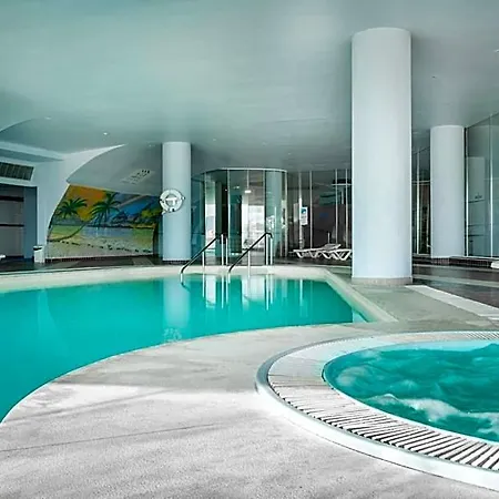 Ξενοδοχείο με διαμερίσματα Paraiso De 4*
