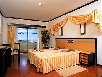 帕莱索德阿尔布费拉公寓式酒店